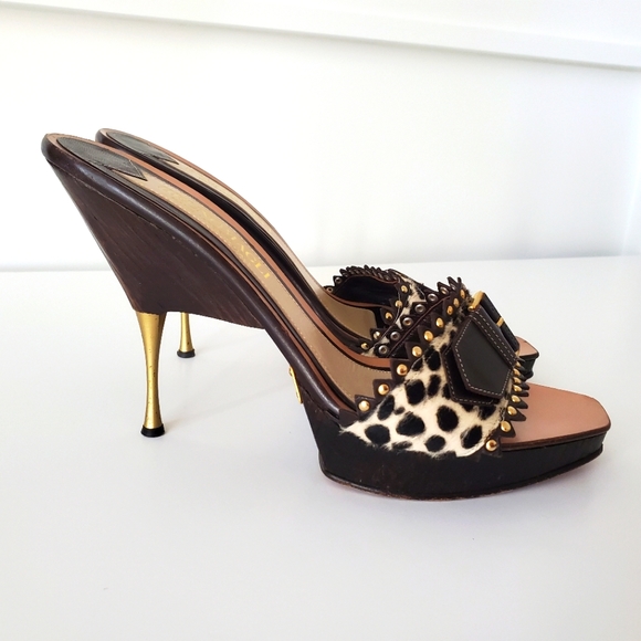 Womens  BRUNOMAGLI  Hand Made In Italy  Calf Hair Slide Size 8.5 - Picture 1 of 16